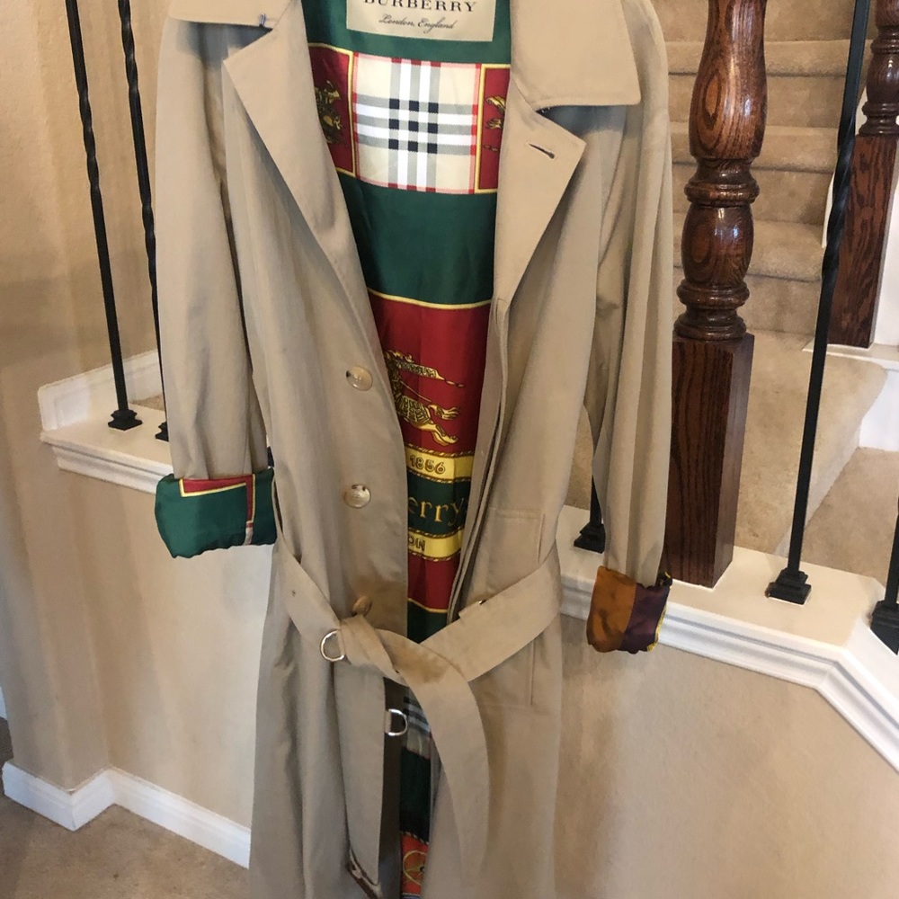 BURBERRY UNISEX COAT